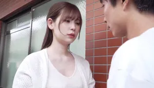 Anh xã tẻ nhạt, cô vợ nhận ra cậu thanh niên gần nhà tốt hơn